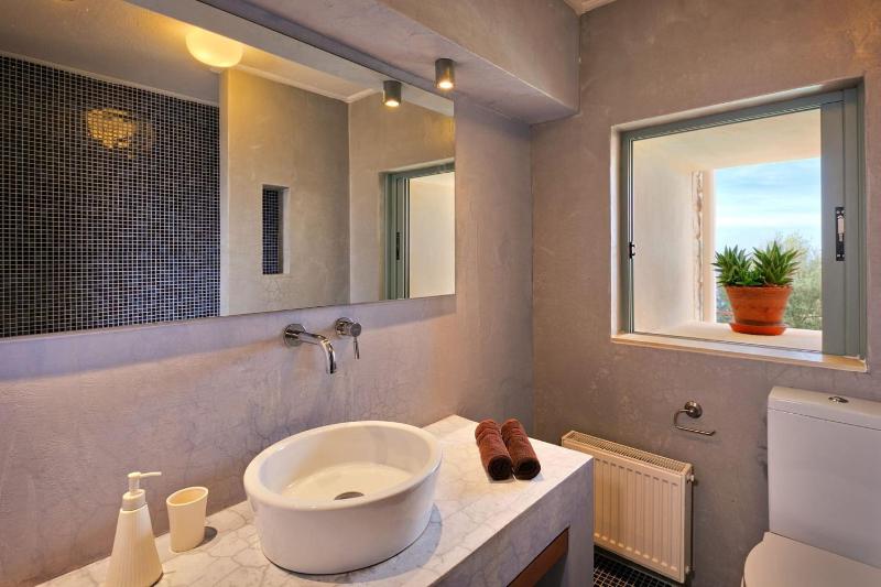 Villa Kalyvia Beta Kalyvia Skiathos Private Infinity Pool & Sea Views - image 21