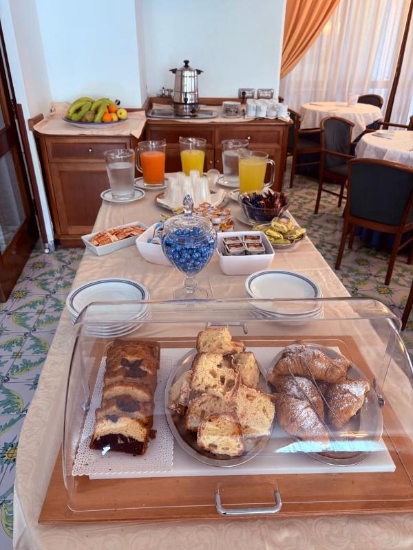Hotel Montana - image 30