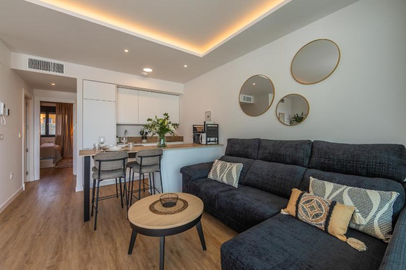 2BR Apt with Terrace & Parking Near Beach & Town - image 21