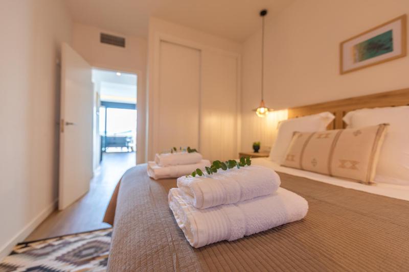 2BR Apt with Terrace & Parking Near Beach & Town - image 41