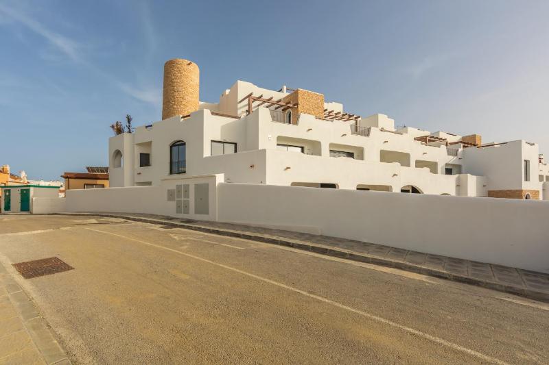 2BR Apt with Terrace & Parking Near Beach & Town - image 47