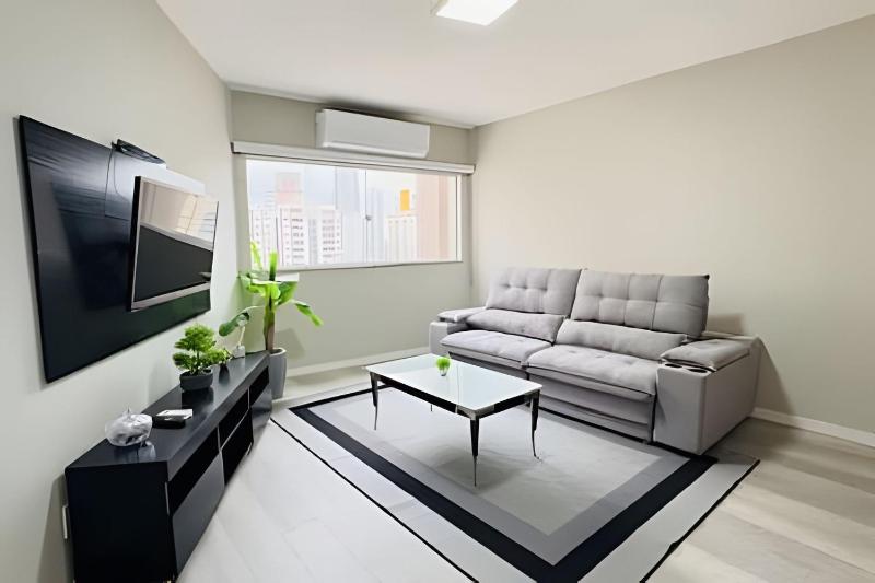 2-bedroom apartment full air conditioning Wi-Fi 200 meters from Boulevard Shopping - image 1