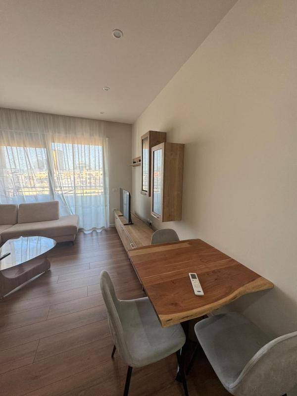 Sunset View Apartament Tirana - image 13