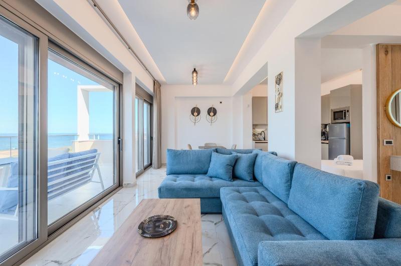 Elmar Bay Villa Beachfront Luxury Escape with Private pool - image 44