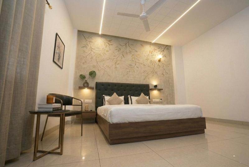 Hotel Amaltas Nayagaon Near PGI & PEC College - image 13