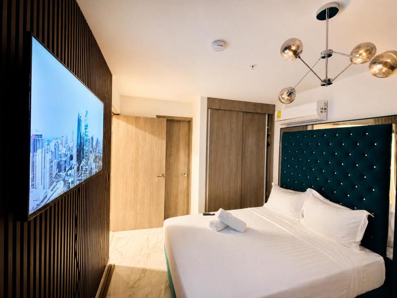 Modern Apartments at The Gray Prime Location - image 12