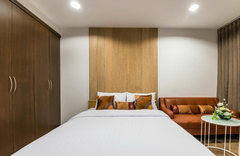 Deluxe Double Room image 1