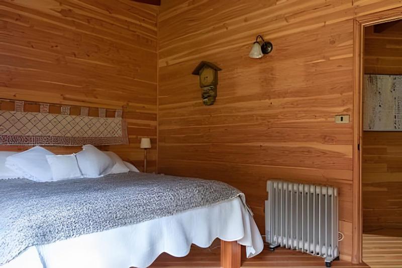 Dream Home Amid Native Trees - image 37