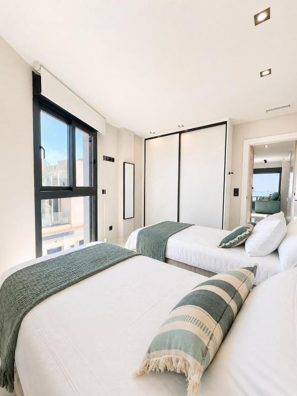 Blue Horizon Penthouse - image 15