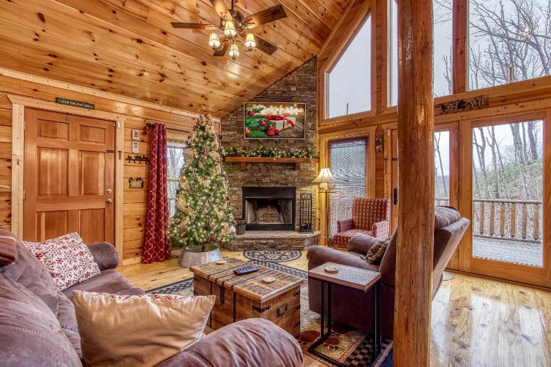 Christmas Bear - image 16