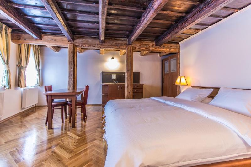 Small Studio (2 Adults) image 1