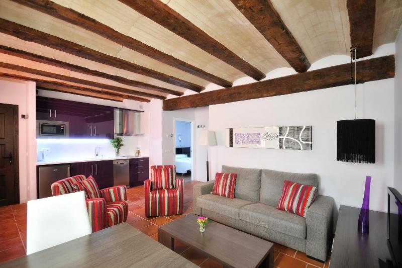 Two-Bedroom Apartment image 4