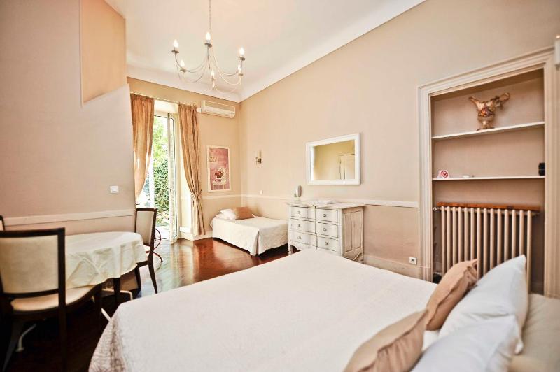 Triple Room image 3