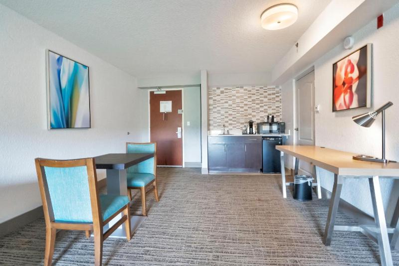 Hilton Garden Inn Jacksonville Airport - image 27