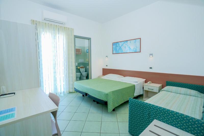 Hotel Haiti - image 28