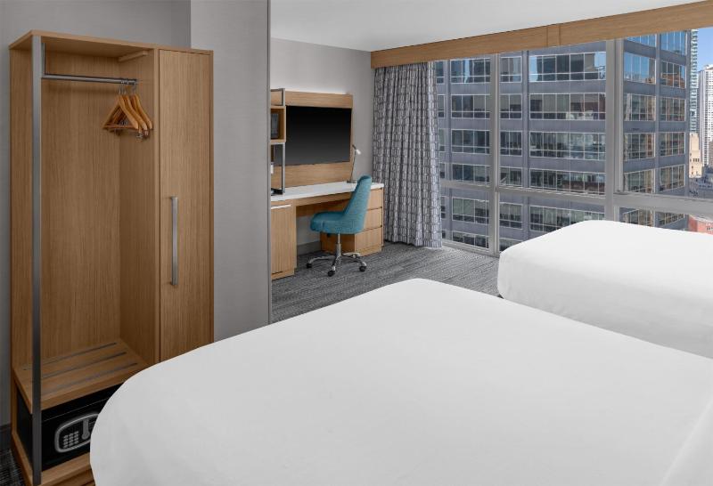 Hilton Garden Inn New York/Manhattan-Midtown East - image 15