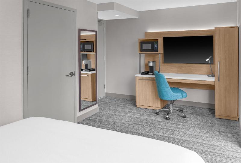 Hilton Garden Inn New York/Manhattan-Midtown East - image 12