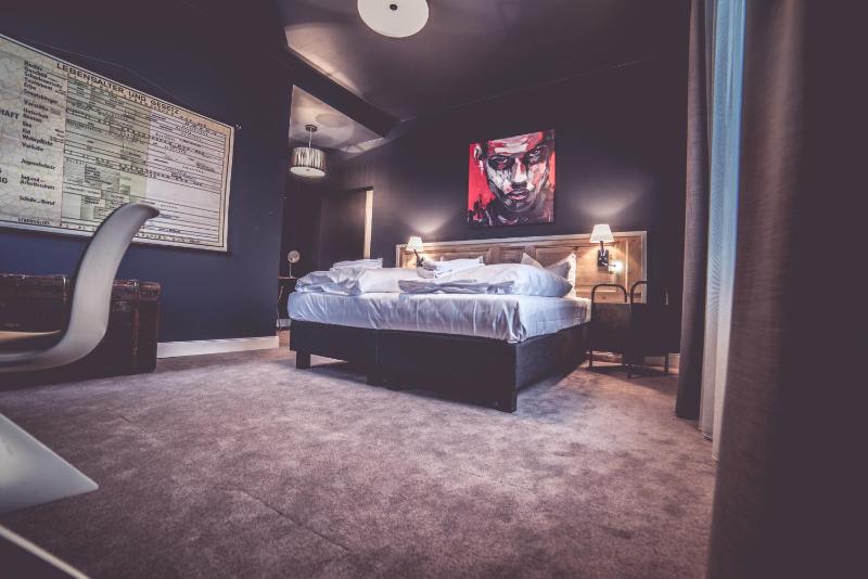 Classic Triple Room image 3