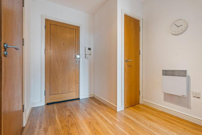 Cosy 1-BDR Apartment Birmingham City Centre - Mailbox - Fast Wi-Fi - image 7