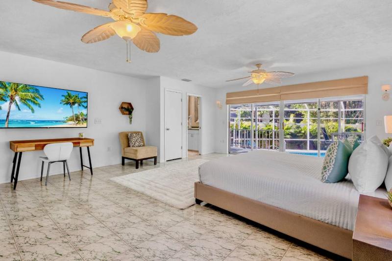 Paradise Palms! - image 38