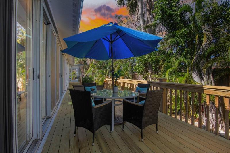 Paradise Palms! - image 48