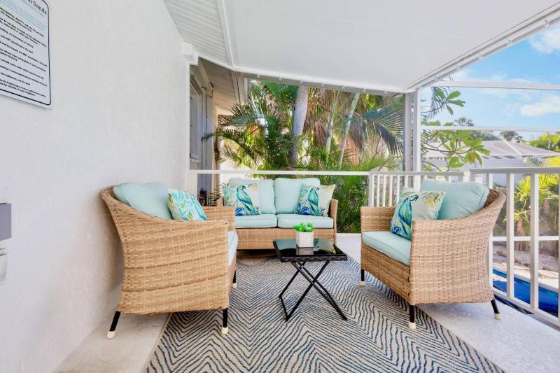 Paradise Palms! - image 20