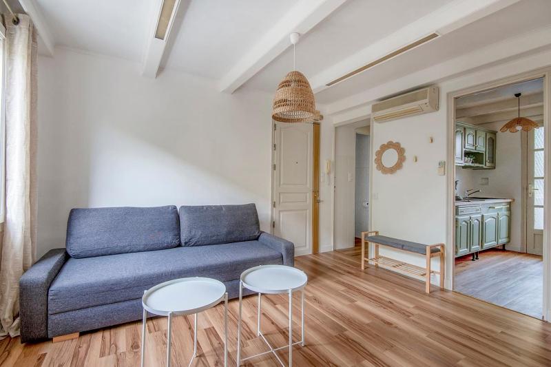 Bright apartment in Marseille - image 14