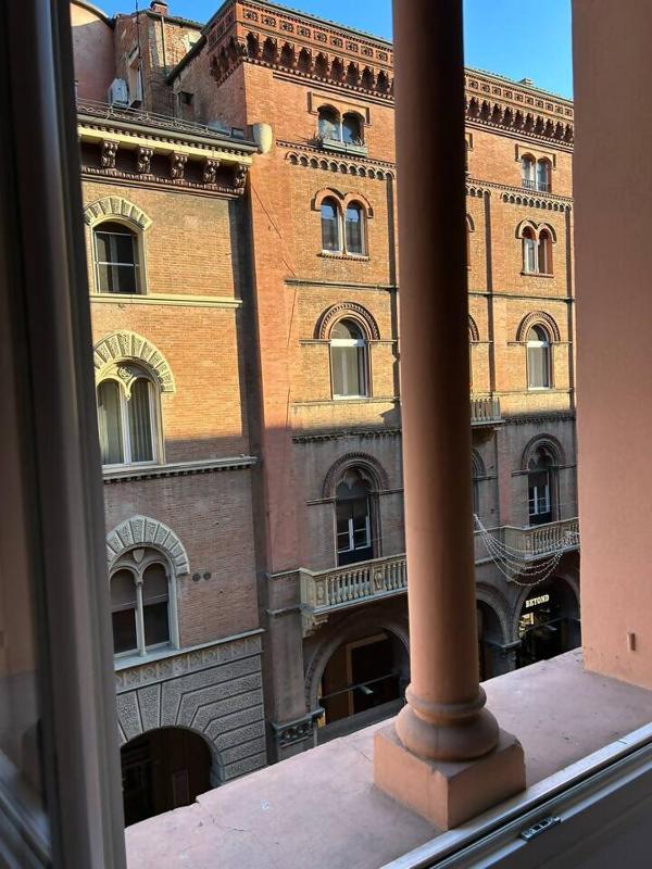 Suite in the Center of Bologna - image 15