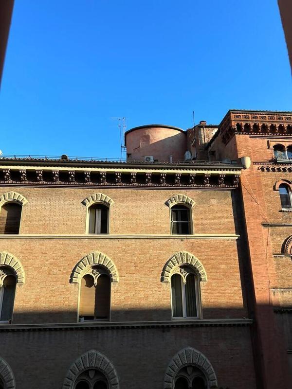 Suite in the Center of Bologna by Synergy Up to 4 Guests - image 15