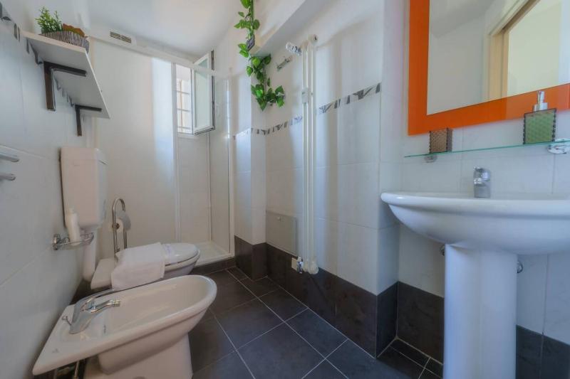 Suite in the Center of Bologna by Synergy Up to 4 Guests - image 12