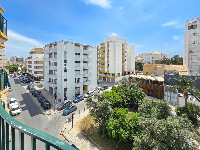 Apartment Praia Rocha Justar - image 9