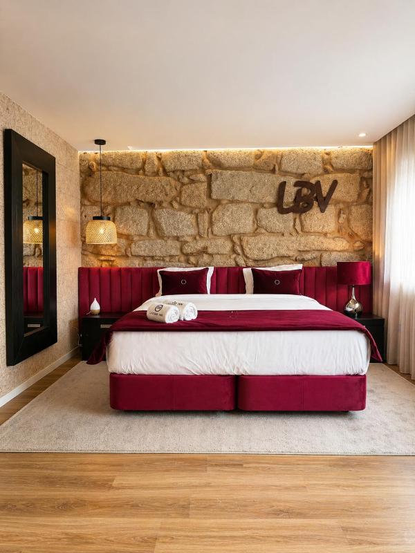 Lounge Inn Guest House - image 33