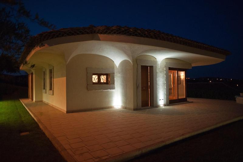 Three-Bedroom Villa image 4