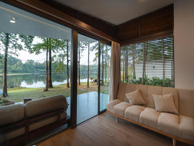 Lake View Villa Flamingo Dai Lai by Resident - image 8