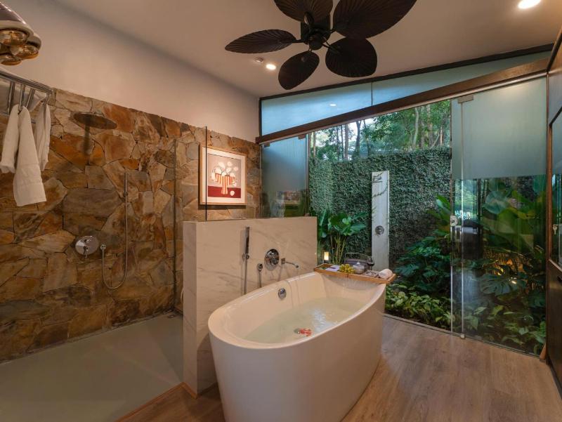 Lake View Villa Flamingo Dai Lai by Resident - image 6