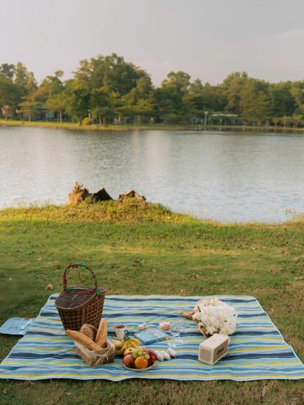 Lake View Villa Flamingo Dai Lai by Resident - image 7