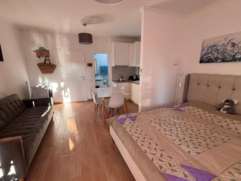 Seaview Apartment Pinea Golem - image 7