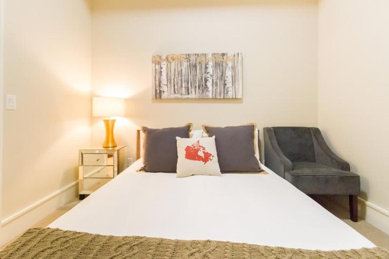 07 Fitzsimmons Walk - image 49
