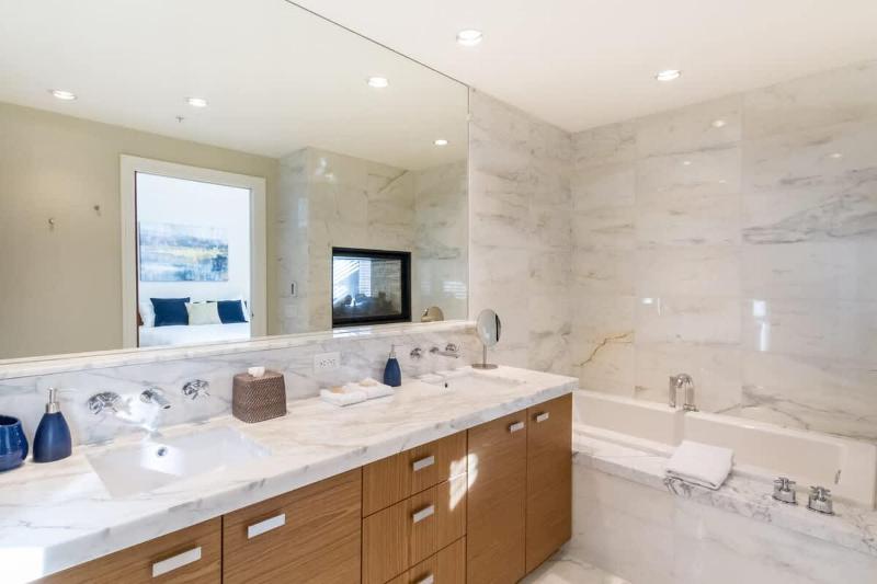 07 Fitzsimmons Walk - image 21