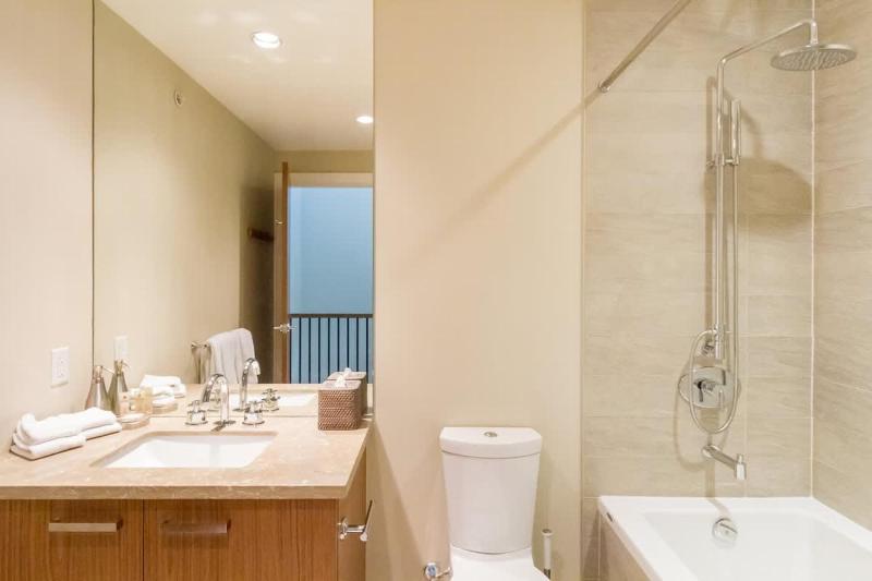 07 Fitzsimmons Walk - image 24