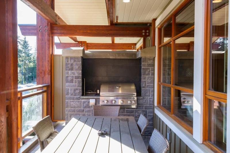 07 Fitzsimmons Walk - image 11
