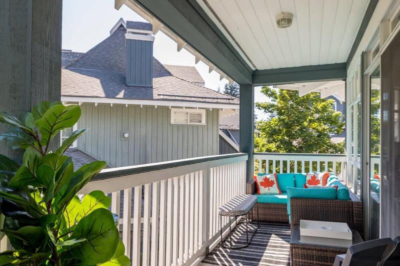 Panoramic Views from this gorgeous 2 Bed Property - Village Location - image 15