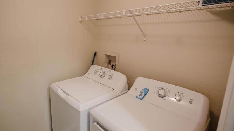 Calypso Cay - 1BR King Bed Suite w Resort Access - image 5
