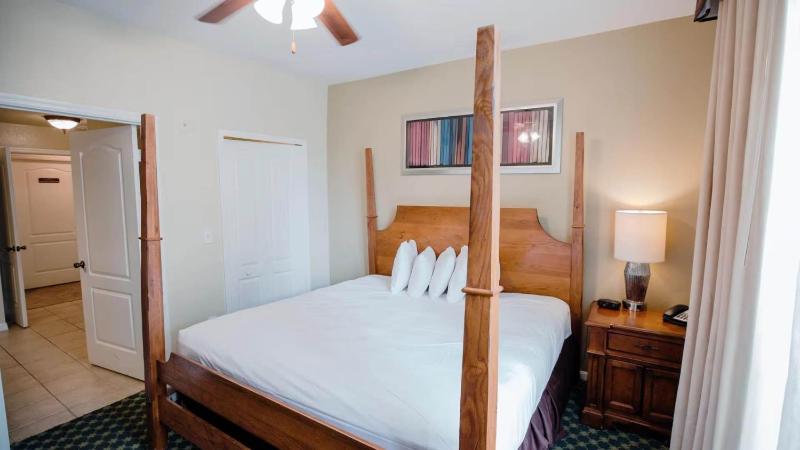 Calypso Cay - 3BR King Bed Suite w Resort Access - image 40