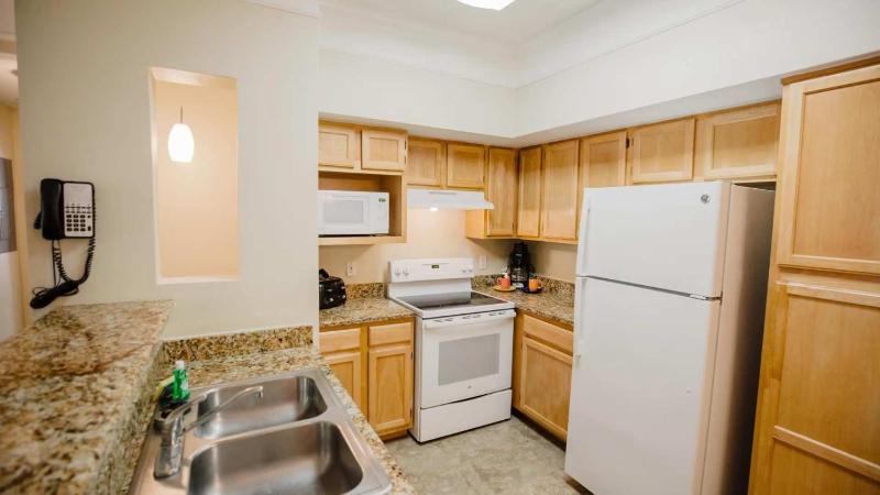 Calypso Cay - 3BR King Bed Suite w Resort Access - image 30