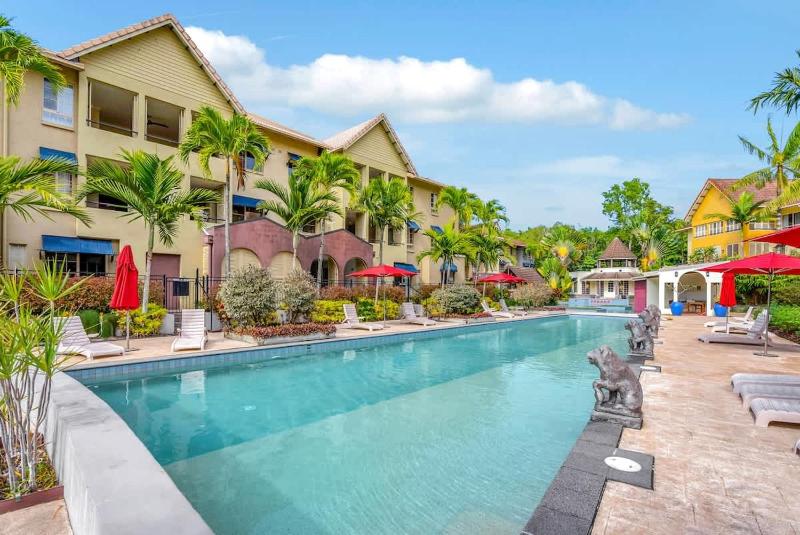 The Lakes Escape - Resort Living by Botanic Gardens - image 8
