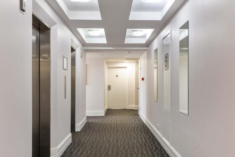 The Abbott—A Sea-Swept Esplanade Abode - image 4