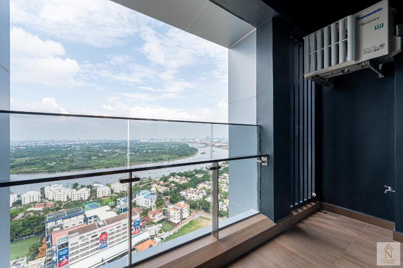 Lumière Royal Sky Residence - image 3