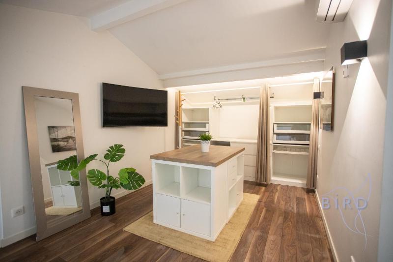 Duplex contemporain en bord de mer AC parking - image 2