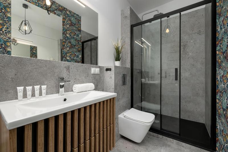 Stylish Studios with Parking near Spodek Arena by Noclegi Renters - image 42